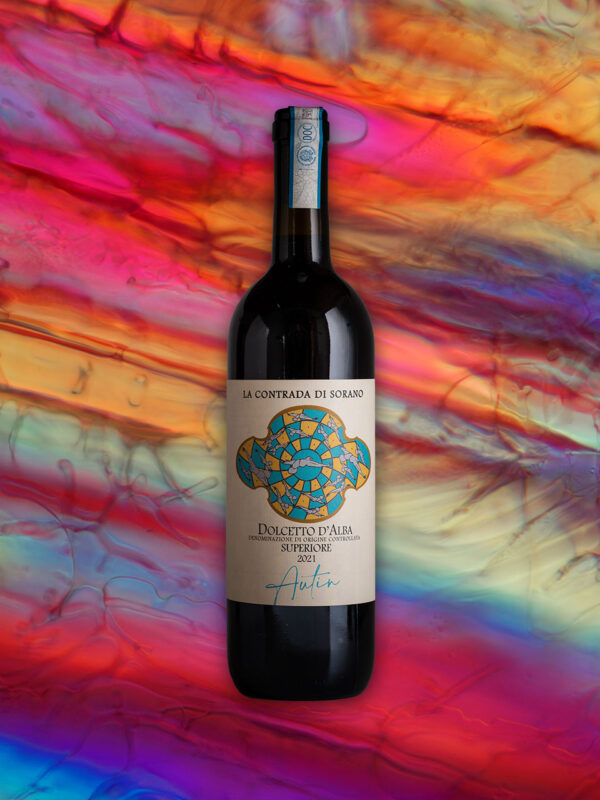 I colori e le forme microscopiche del vino dolcetto d'Alba